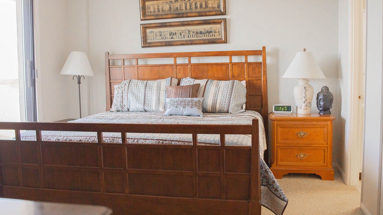 Photo of Bedroom in Arcadian Shores