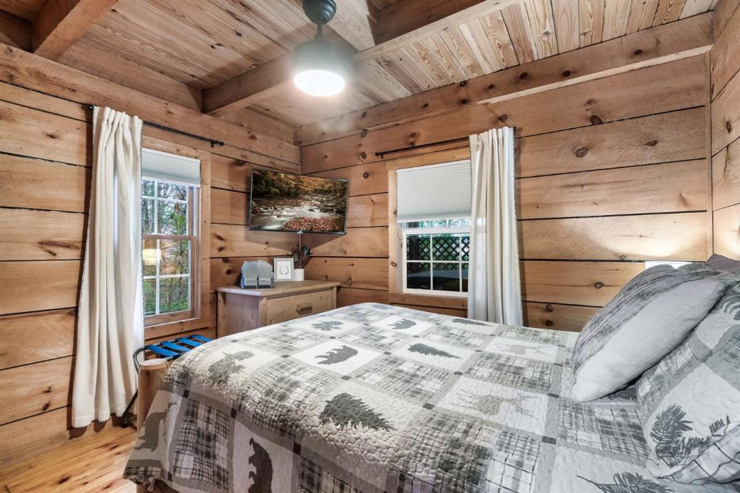 Photo of Bedroom in Townsend