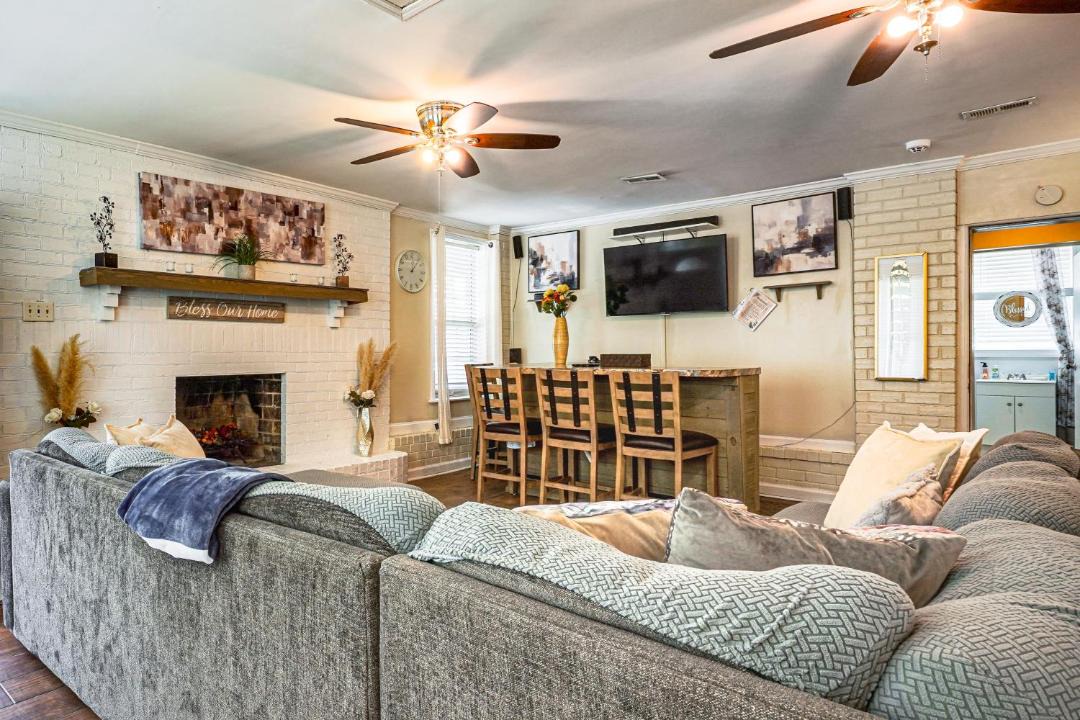 Photo of Livingroom in Charleston