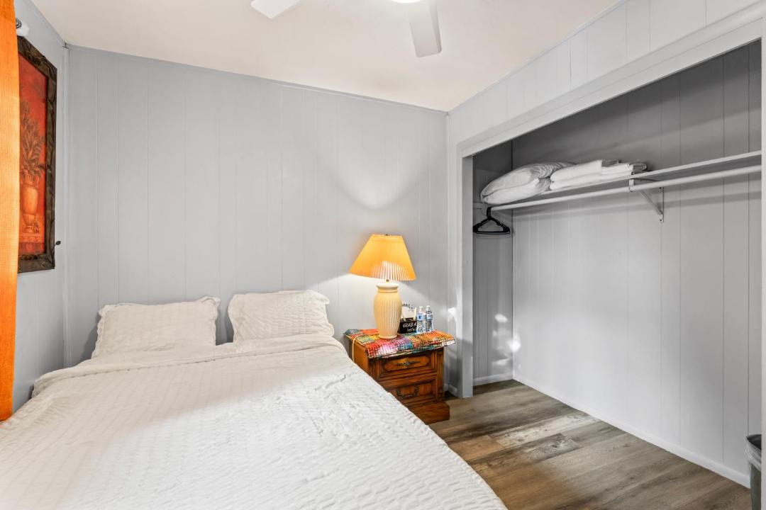 Photo of Bedroom in Russian Jack Park