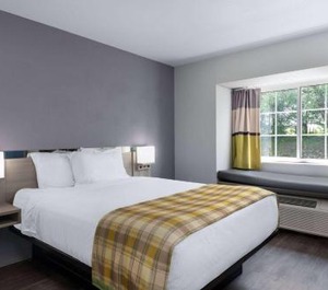 Microtel Inn 