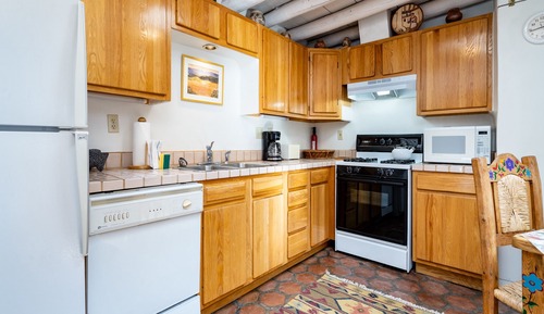 House (1 Bedroom)