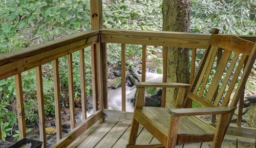 Honeymoon Cabin, 1 Queen Bed (Cozy Creek)