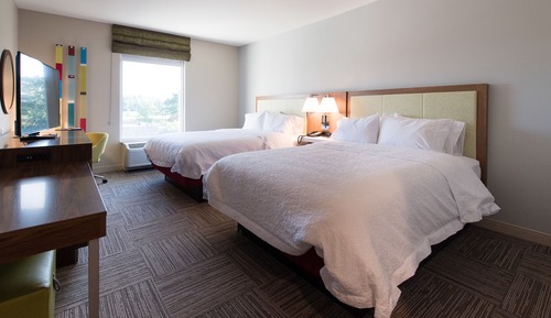 Room, 2 Queen Beds, Accessible, Non Smoking (Hearing)