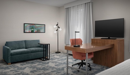 Studio, 1 King Bed, Accessible, Non Smoking (Roll-in Shower)