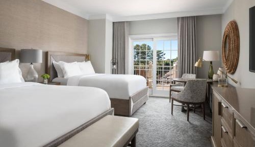 Queen Room with Two Queen Beds - Resort View