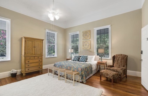 Pendleton Bed & Breakfast | Liberty Hall Bed and Breakfast