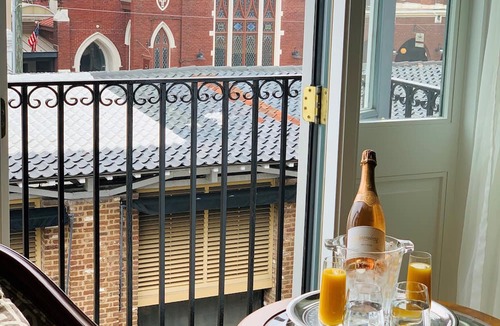 French Quarter Hotel | Market Pavilion Hotel