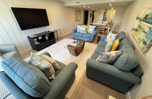Sea Pines Condo | Cozy 2 bedroom with a gorgeous golf course view, 5 minute walk to the beach.
