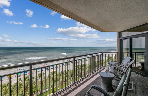 Myrtle Beach Condo | 🏖️Stunning Ocean Views | Pools + Hot Tub | The Island 511🏖️