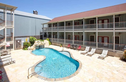 Gruene Condo | VG 306 Historic Gruene on the Guadalupe with Pool!