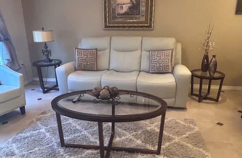 South Shore Harbour Condo | Luxury Executive Condo !