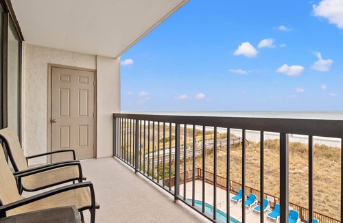 Windy Hill Condo | Beautifully decorated oceanfront condo close to Barefoot Landing inWater Pointe