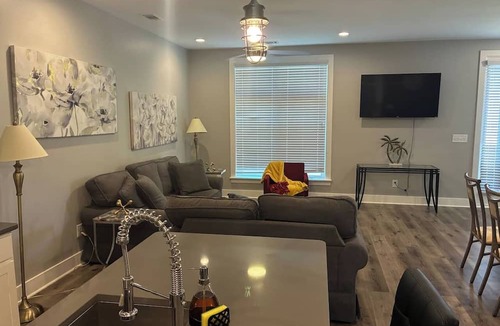 Dunean Apartment | Modern Near Downtown & Hospitals – Greenville Stay