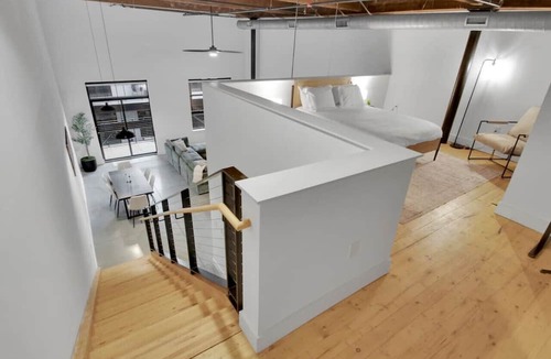 Judson Apartment | Stylish, Roomy 2BD Loft | Pool | 5 mins to DT GVL