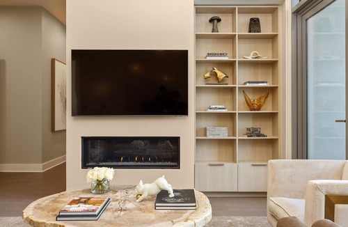 Midtown Apartment | *New* 28th Floor - Skyline Penthouse