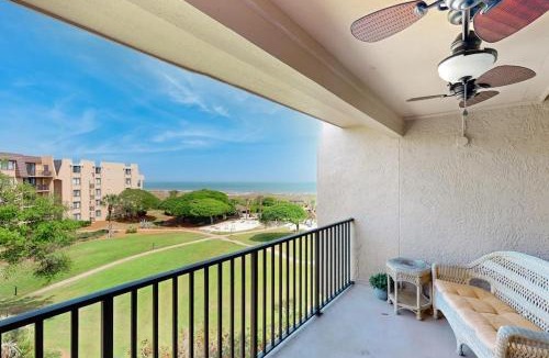Folly Field House | Ocean view condo at beachfront resort with pool hot tub pickleball & tennis