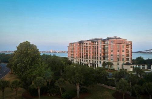 Charleston Hotel | Residence Inn by Marriott Charleston Patriots Point
