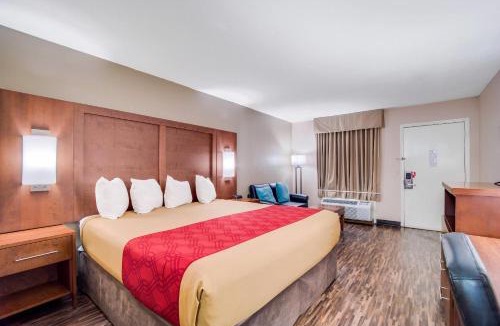 Walterboro Cabin | Econo Lodge Walterboro I-95