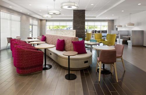 Greenville Downtown Hotel | Home2 Suites by Hilton Greenville Downtown