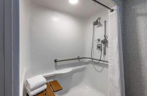 Gastonia Hotel | Holiday Inn Express Charlotte West - Gastonia by IHG