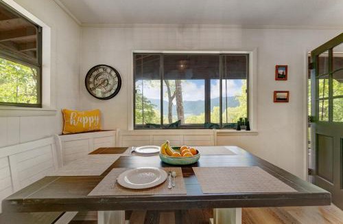 Robbinsville House | Free Whitewater Rafting - Secluded Luxury - Modern AND Rustic Cabin