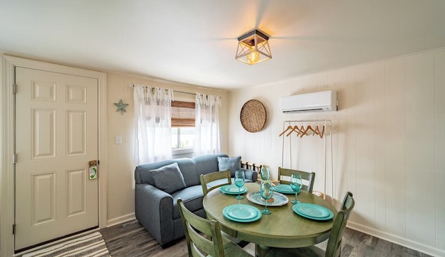 Ocean Glass Inn