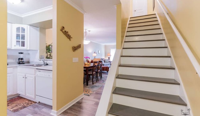 71 Springwood Villas - 2 Bedroom Springwood Condo near Coligny, Tennis