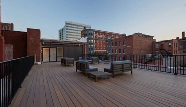 Loft #203 - Quality Hill 1BR Loft in Historic Building