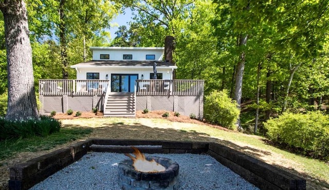 Embrace Nature in this Lakefront Cottage with Fire Pit in Charlotte, North Carolina