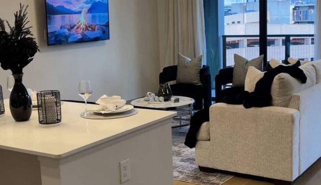 Midtown Atlanta Luxury Suite