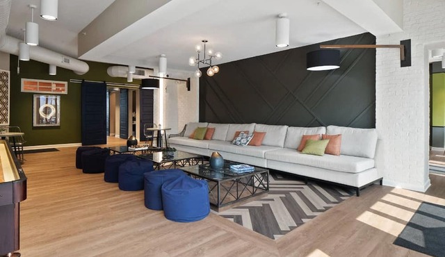 Landing | Chic 1BD, Gym, Clubhouse
