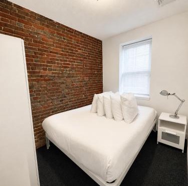 Beautiful 2Bedroom in the South End Boston - Ground Level Unit