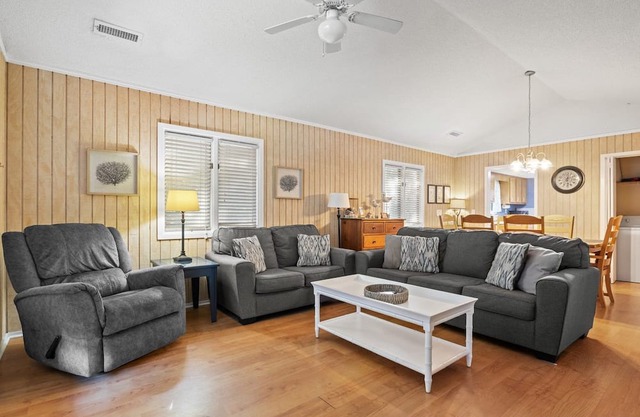 Cottage Shore Rental Beach 